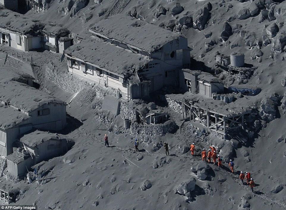 i.dailymail.co.uk_i_pix_2014_09_28_1411894038434_wps_13_This_aerial_picture_taken.jpg