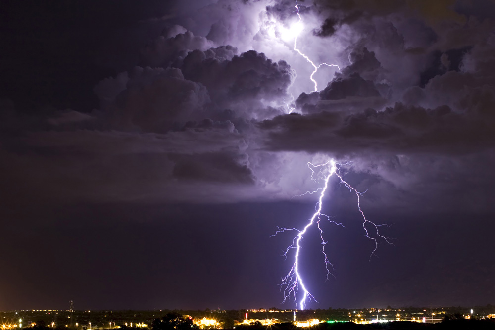 www.wsi.com_Collateral_Images_English_US_lightning.jpg