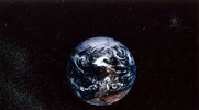 صورة للأرض قبل 30 عاماً.. نقطة صغيرة سابحة في الفضاء!